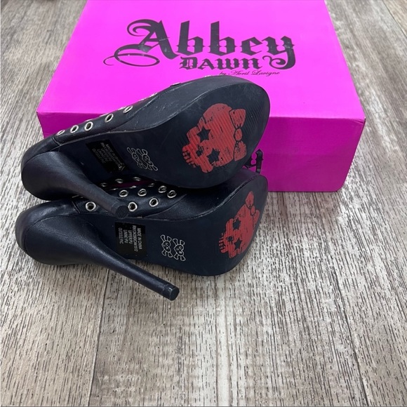 NIB ABBEY DAWN by Avril Lavigne Black Holly Chart Topper Platform Heels Sz 9 Blk - Picture 7 of 11